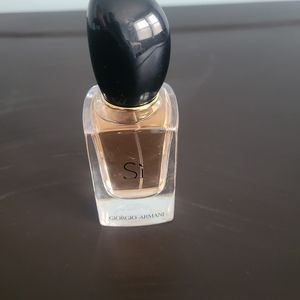 Si Giorgio Armani perfume